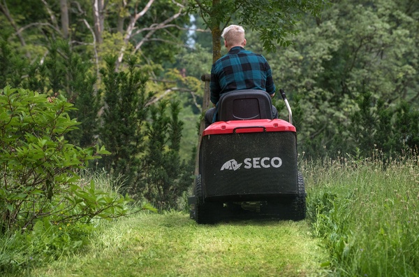 Tractor Cortacesped Seco Challenger 102 MJ